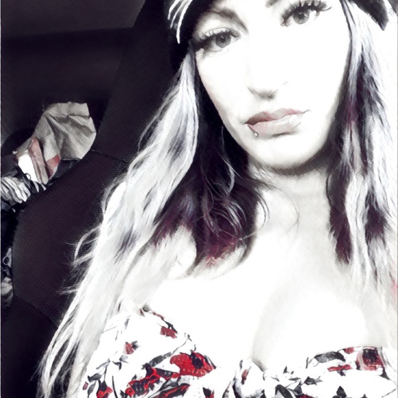 Meet your Posher, Hannah - Picture 9 of 9